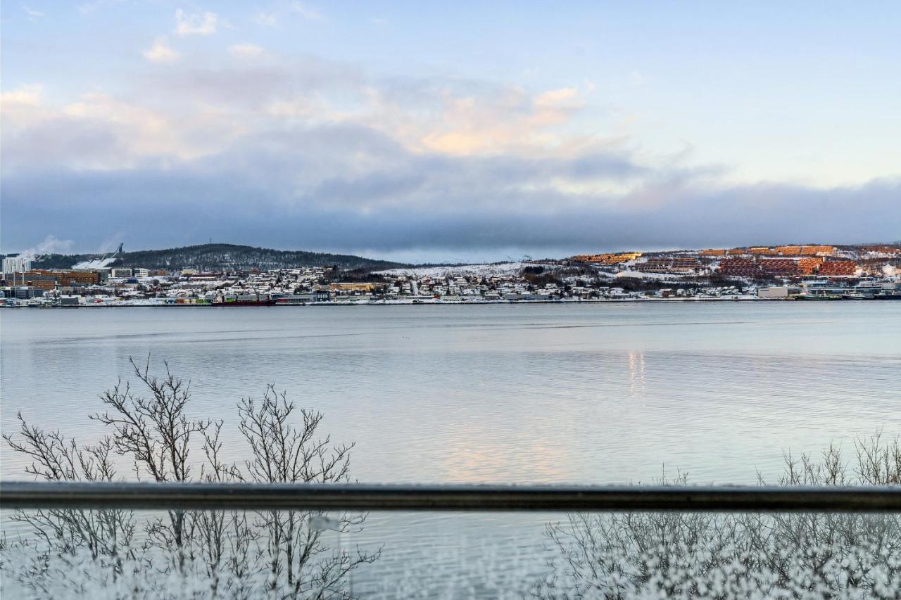 Oceanfront Penthouse Duplex Wamazing View! Appartement Tromsø Buitenkant foto